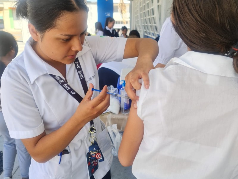 Aplican pruebas para la detección de cáncer de útero en León