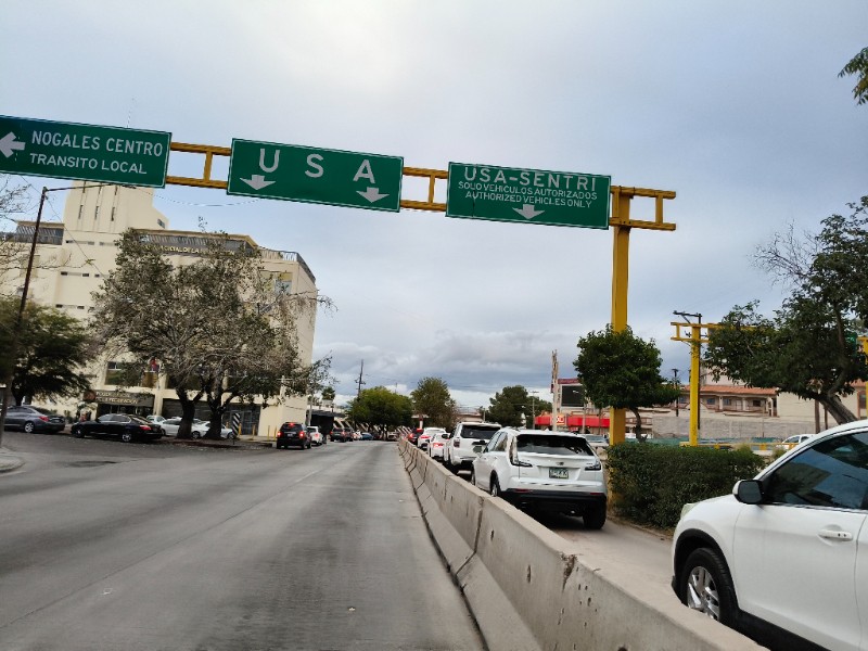 Aplican sanciones en línea de espera para cruzar a EU