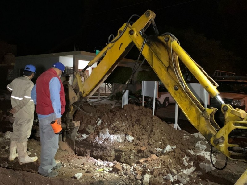 Apoya Ayuntamiento de Guaymas trabajos para reparación de infraestructura de drenaje en sector San Vicente