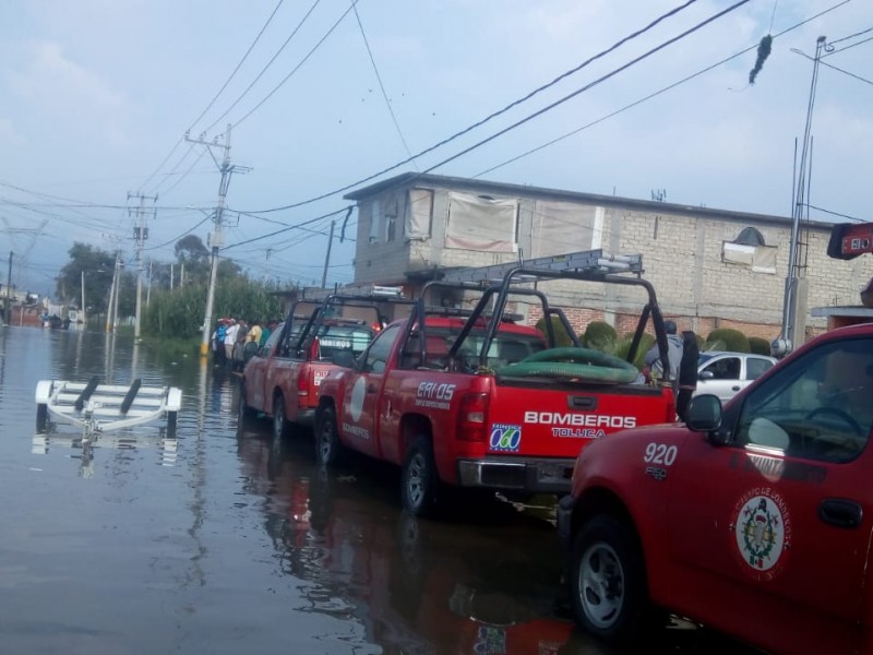 Apoya Toluca en labores de limpieza en Atenco