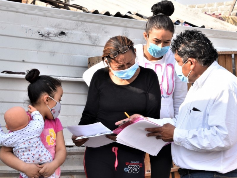 Apoyan a familia que perdió su hogar en incendio