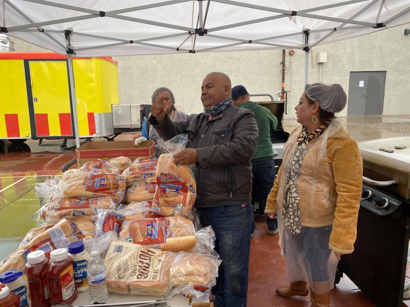 Apoyan con alimentos a organizaciones