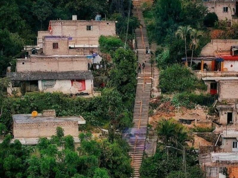 Apoyan indígenas rescate de espacios, renovados con temática Wixárika