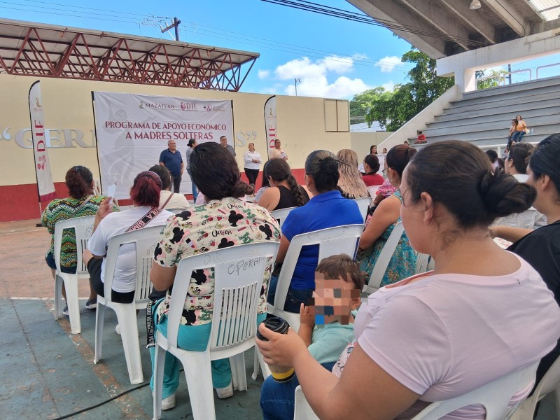 Apoyo Oportuno para Madres Solteras en Mazatlán