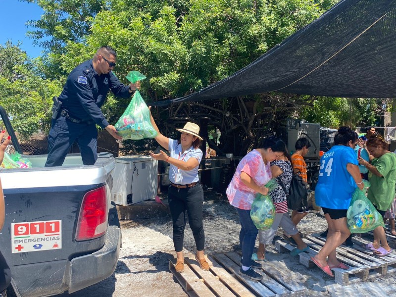 Apoyo permanente a familias afectadas por las lluvias en Empalme