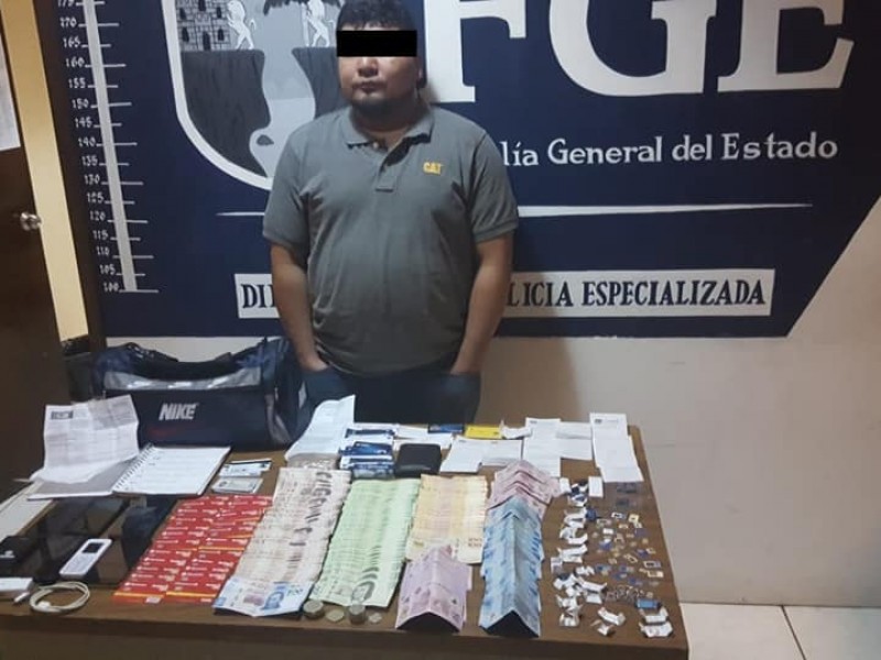 Aprehende FGE a presunto defraudador