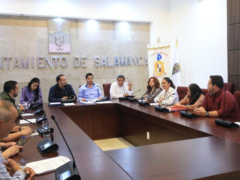 Aprueba modificaciones presupuestales para fortalecer la atención social y los servicios públicos