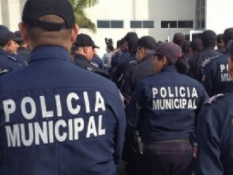 Aprueban aumento de sueldo a policías hasta del 25%