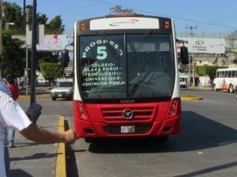 Aprueban choferes de transporte Público el uso obligatorio de cubrebocas