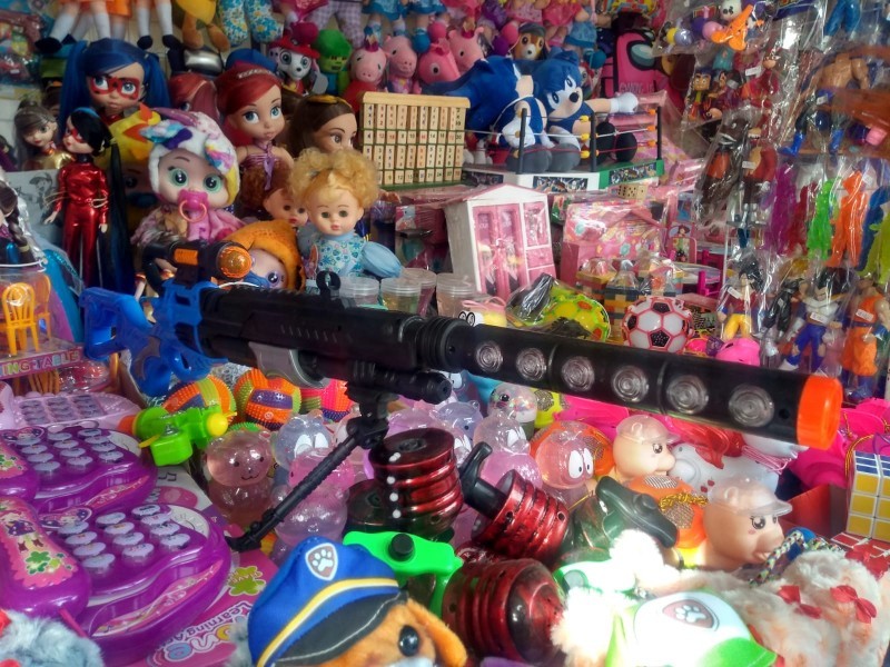 Aprueban dictamen para regular venta de juguetes bélicos en Sinaloa