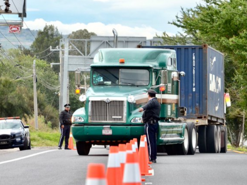 Aprueban eliminación de permiso al transporte de carga