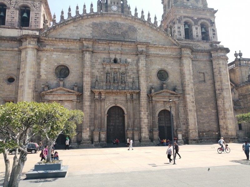 Aprueban fieles suspensión de misas presenciales en Catedral y Basílica