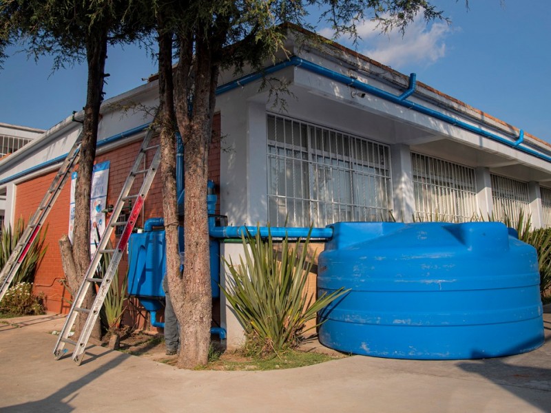 APUESTA CAEM POR CAPTACIÓN DE LLUVIA EN ESCUELAS