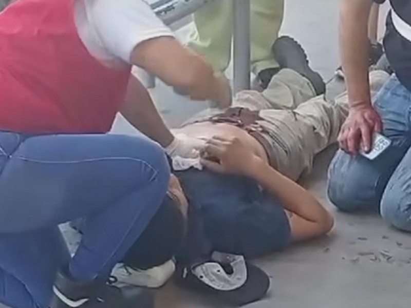 Apuñalan un par de primos en Cruz Del Sur