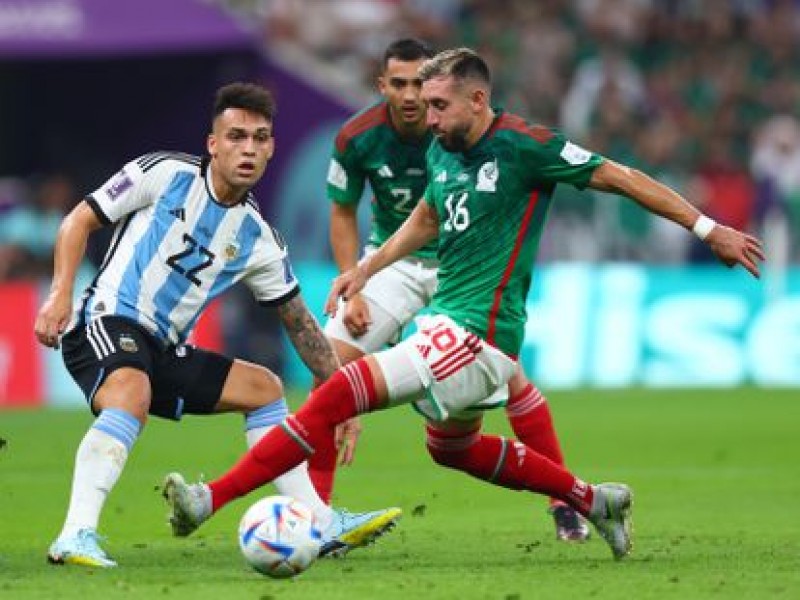 Argentina y México empatan a nada al descanso