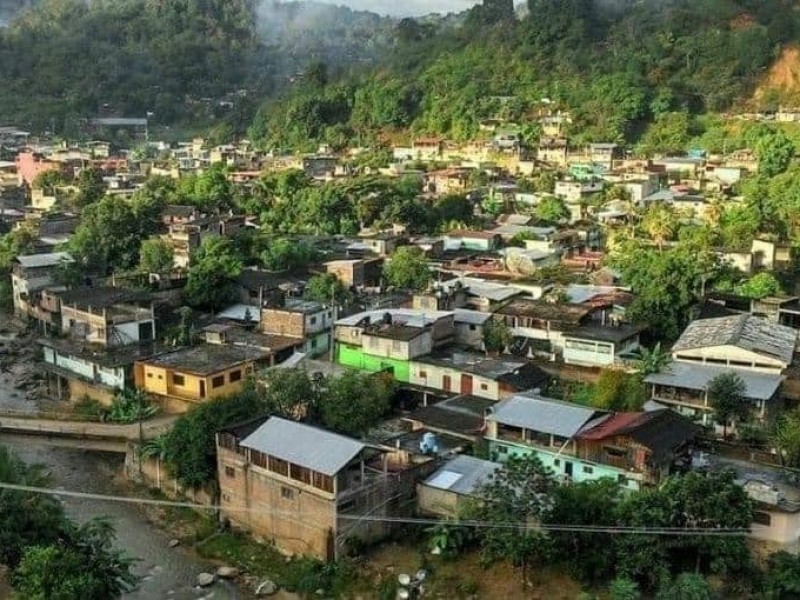 Armados emboscan al comisariado de El Paraíso en Atoyac, Guerrero