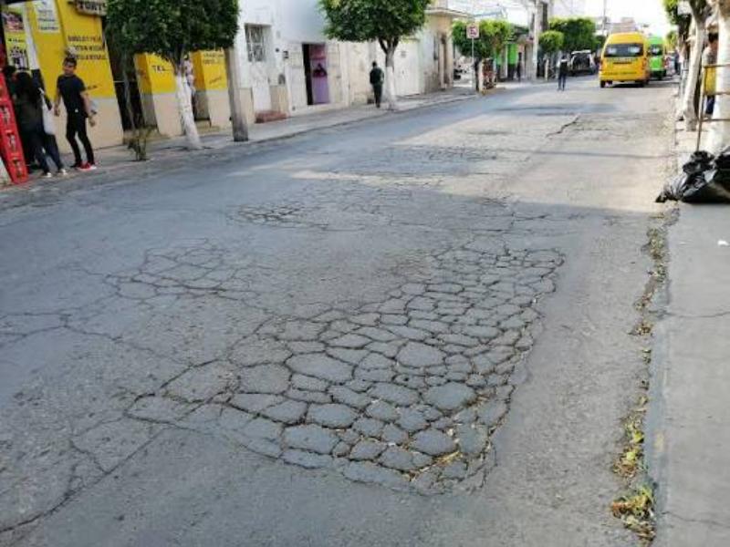 Armenta promete reparar las principales avenidas de Tehuacán