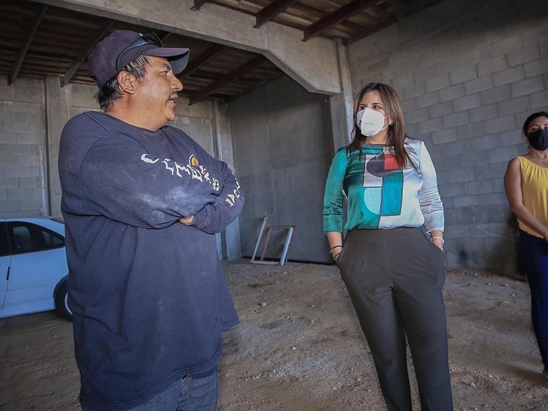 Armida Castro dialogó con transportistas