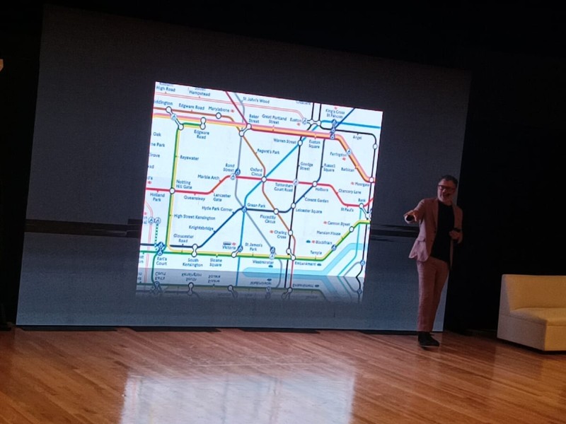 Arquitectura que se mueve: movilidad alternativa sobre ruedas