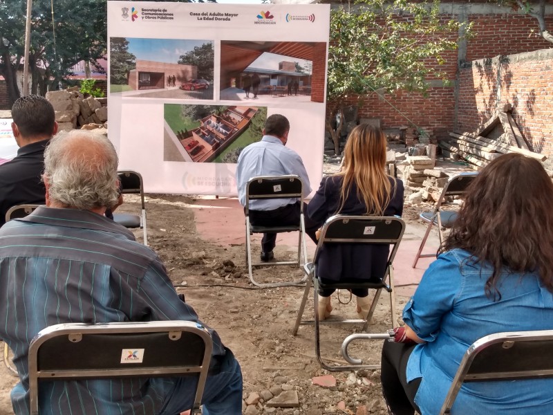 Arranca construcción de casa del adulto mayor en Ixtlán