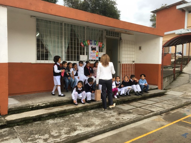 Arranca el ciclo escolar en planteles de Xalapa