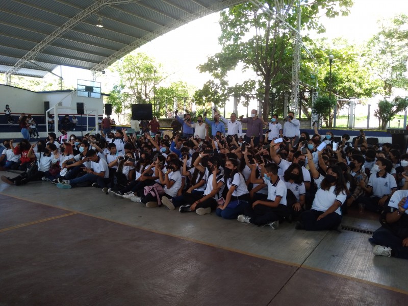 Arranca en escuelas de Chiapas programa 