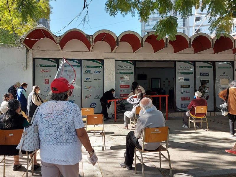 Arranca entrega de apoyos de Bienestar a adultos mayores