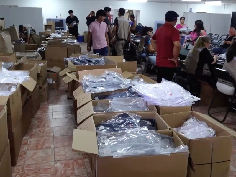 Arranca entrega de uniformes en Sonora