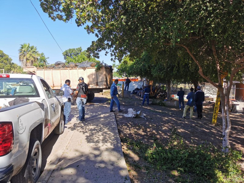 Arranca limpieza en escuelas, ¡Ya levantaron 4 toneladas de basura!