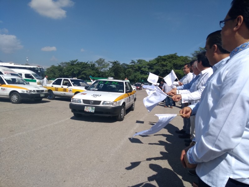 Arranca programa sin tabaco en transporte público