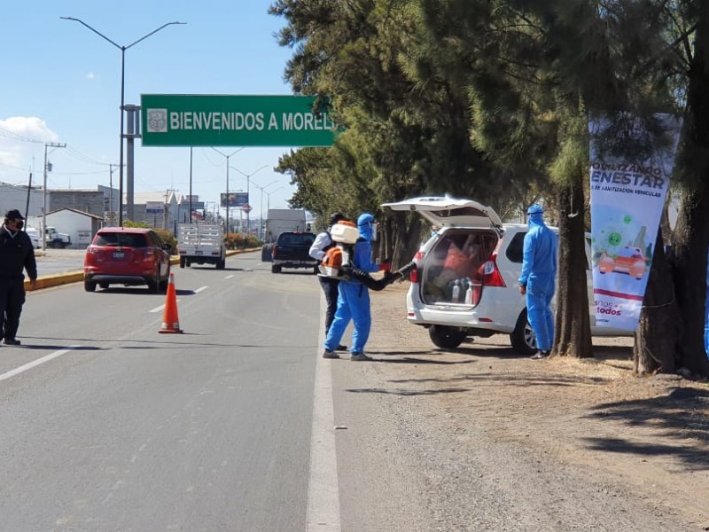 Arranca sanitización de vehículos en salidas de Morelia