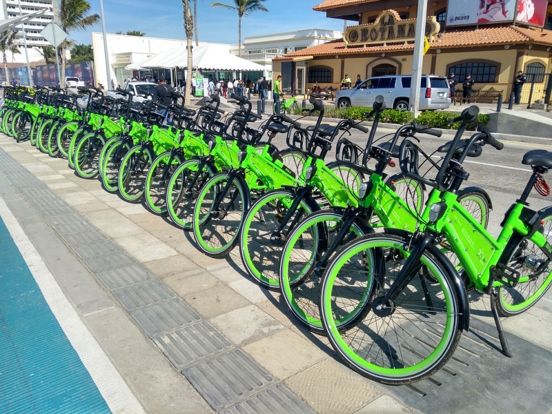 Arranca sistema de bicis en el malecón