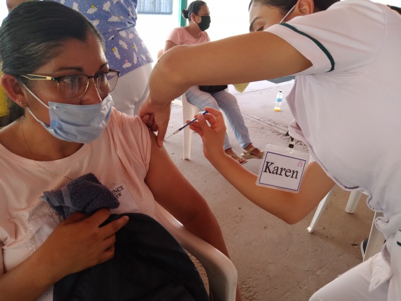 Arranca vacunación para 40 y más en medio rural Ahome