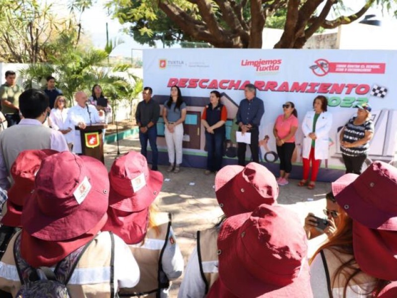 Arrancan en Tuxtla jornadas de descacharramiento