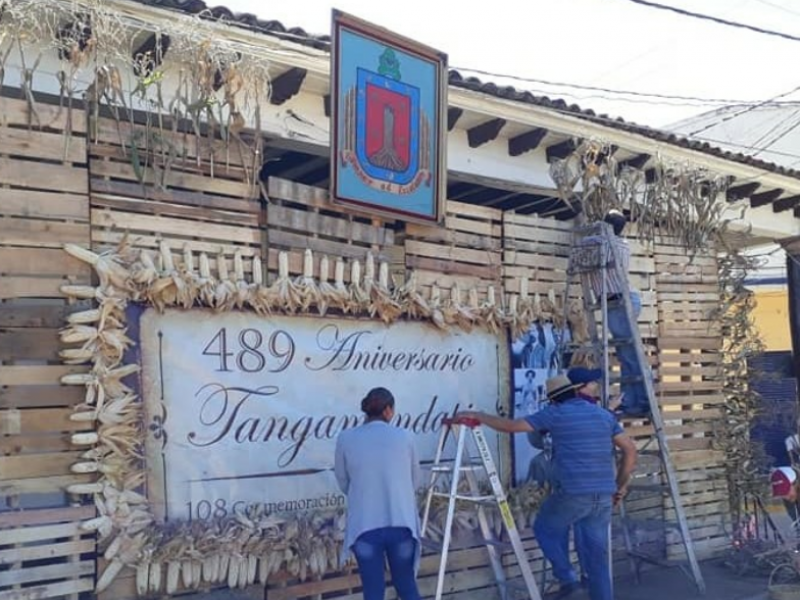 Arrancan festejos del  489 aniversario de Tangamandapio