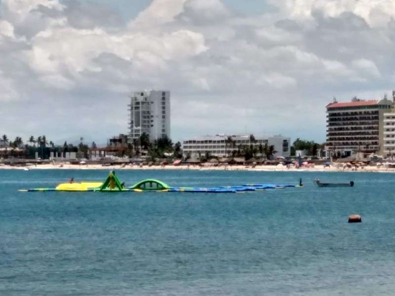 Arrancan operaciones de parque acuatico en Mazatlán