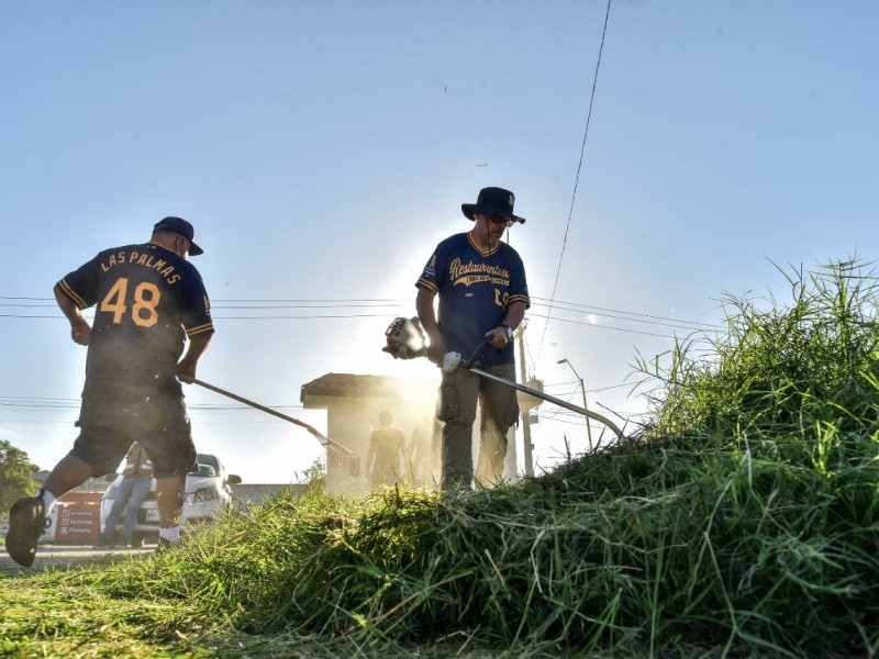 Arrancan programa de limpieza y rescate de espacios públicos