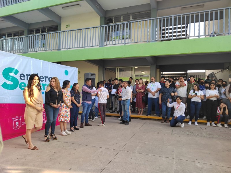 Arrancan programa Senderos Seguros en CECyTEJ Santa Margarita