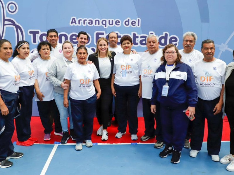 Arrancan torneos de cachibol para personas adultas mayores