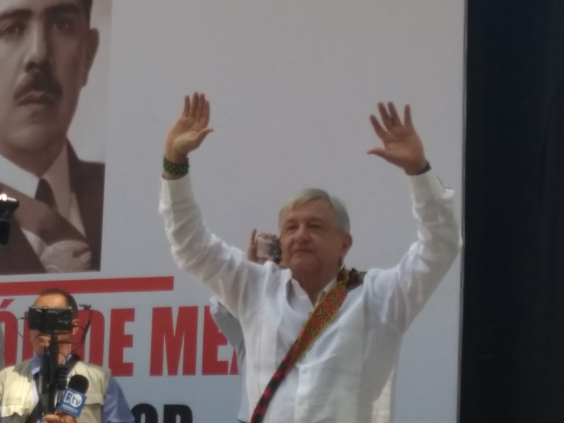 Arrancó AMLO Gira del Agradecimiento en Tepic