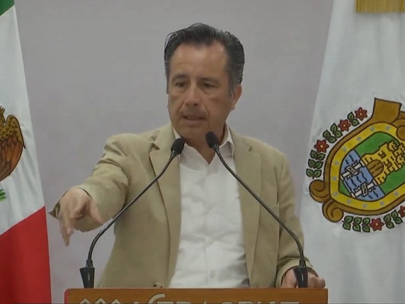Arremete Gobernador de Veracruz contra titular del INE