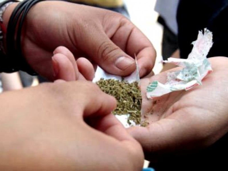 Arrestan a mujer con marihuana en Sonora