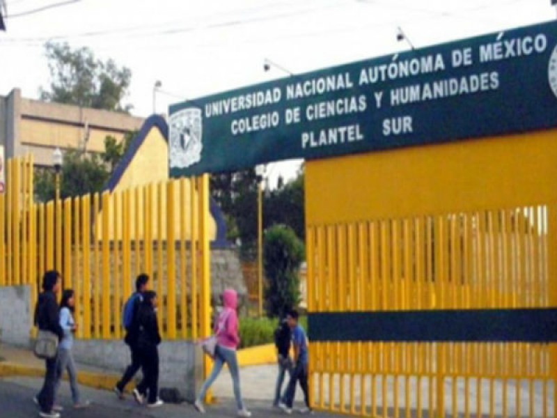 Arrestan a sujeto por extorsionar a estudiantes