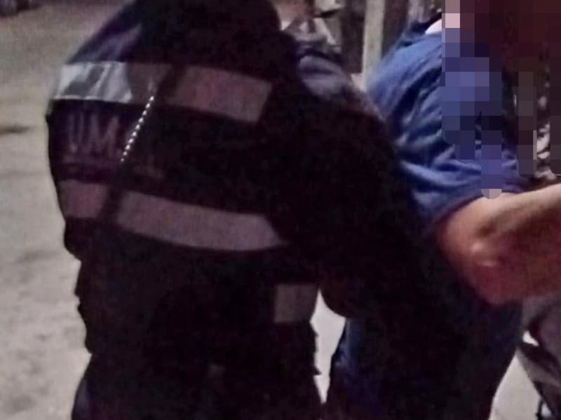 Arrestan a sujetos por posesión de mariguana y crystal