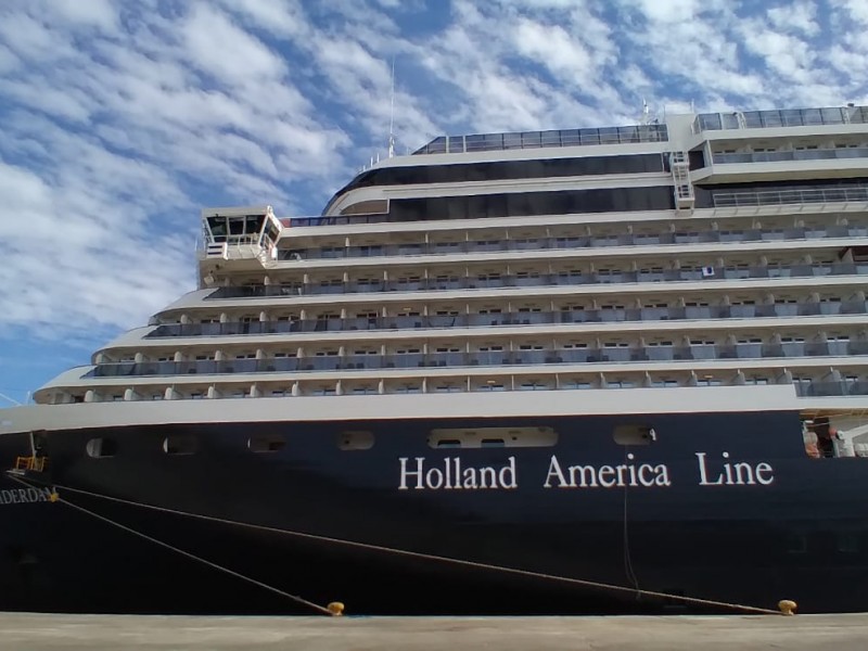 Arriba crucero Zuiderdam, el primero después de la pandemia