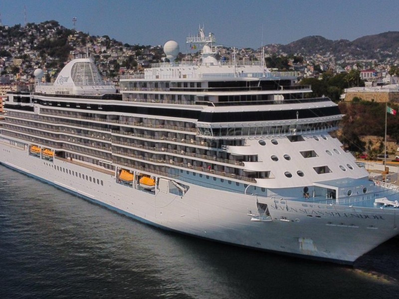 Arriba el noveno crucero de la temporada a Acapulco