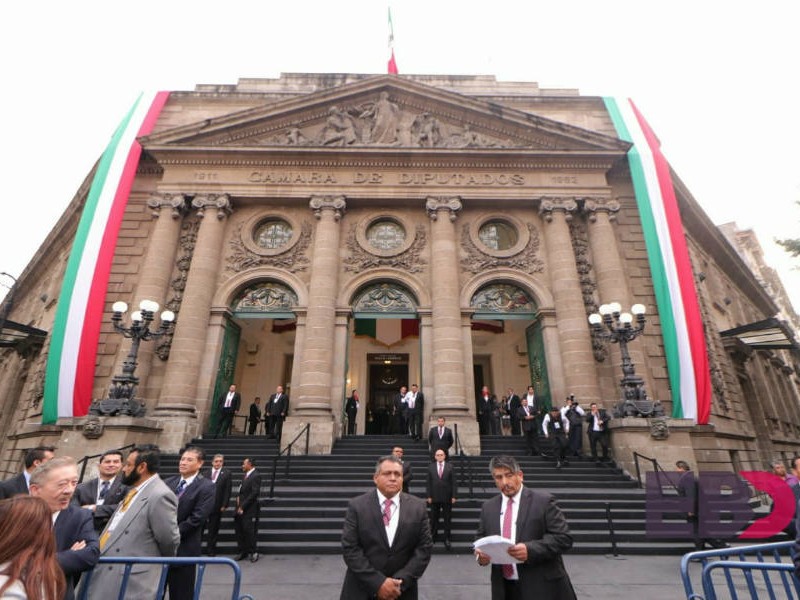 Arriban integrantes del primer Congreso de la CDMX