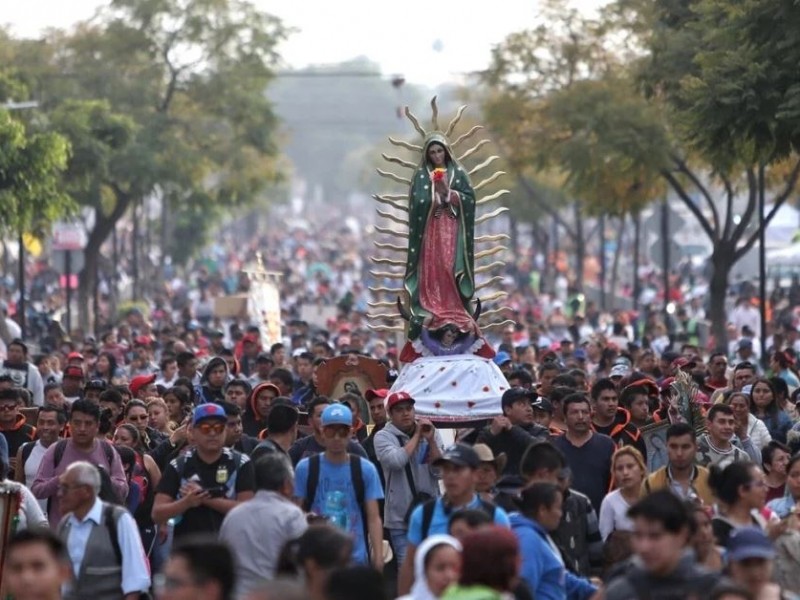 Arriban miles de peregrinos a Basílica de Guadalupe