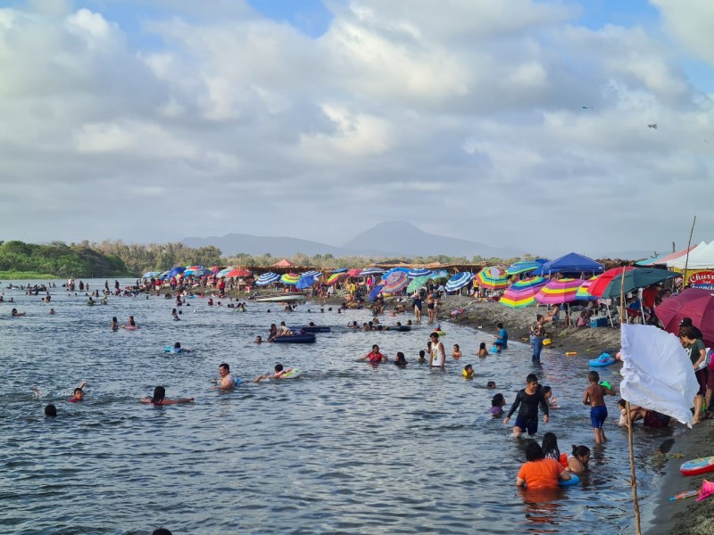 Arriban turistas nacionales y extranjeros a Michoacán por Semana Santa