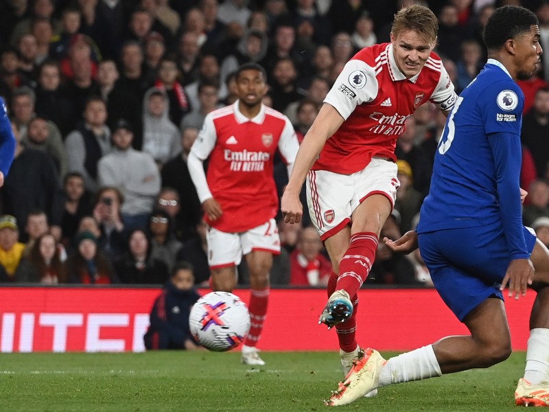 Arsenal recuperó un poco la fe goleando 3-1 al Chelsea